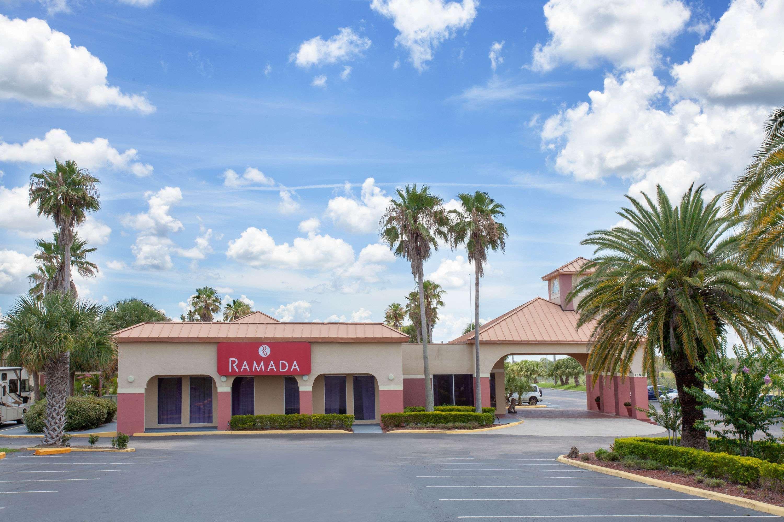 Ramada By Wyndham Davenport Orlando South Hotell Exteriör bild
