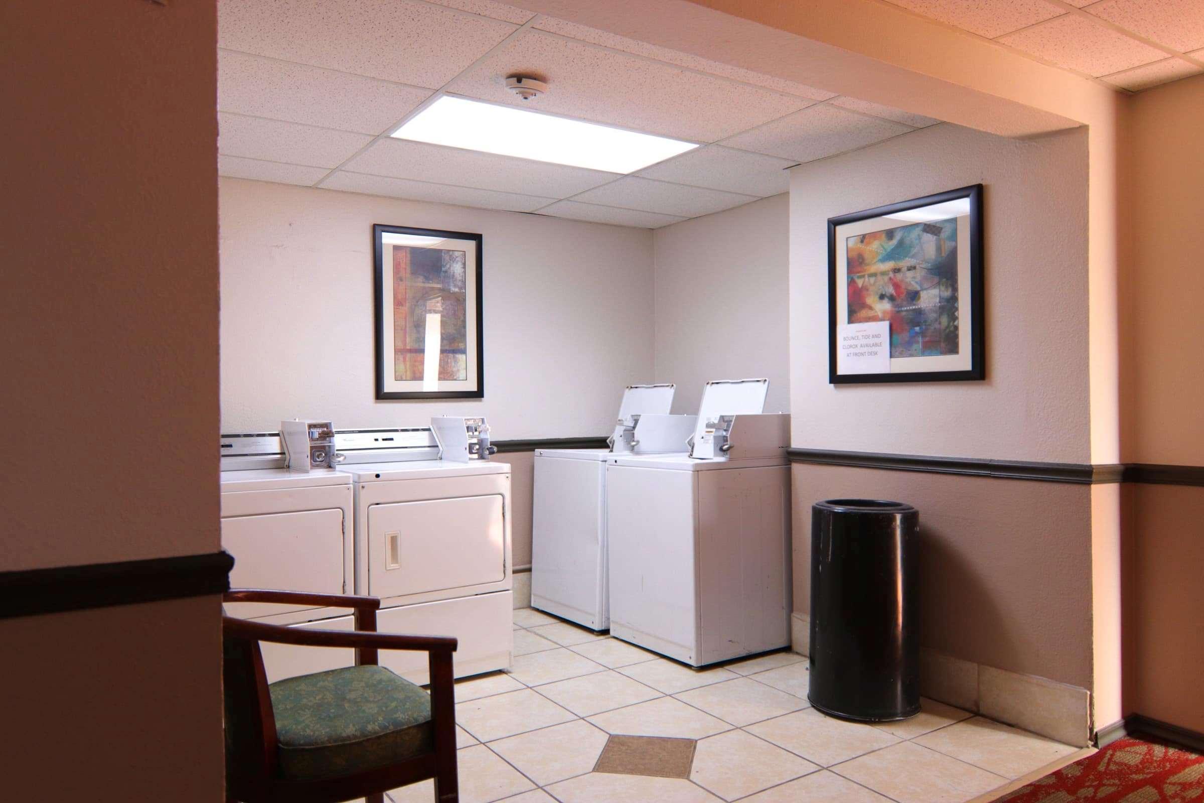 Ramada By Wyndham Davenport Orlando South Hotell Exteriör bild