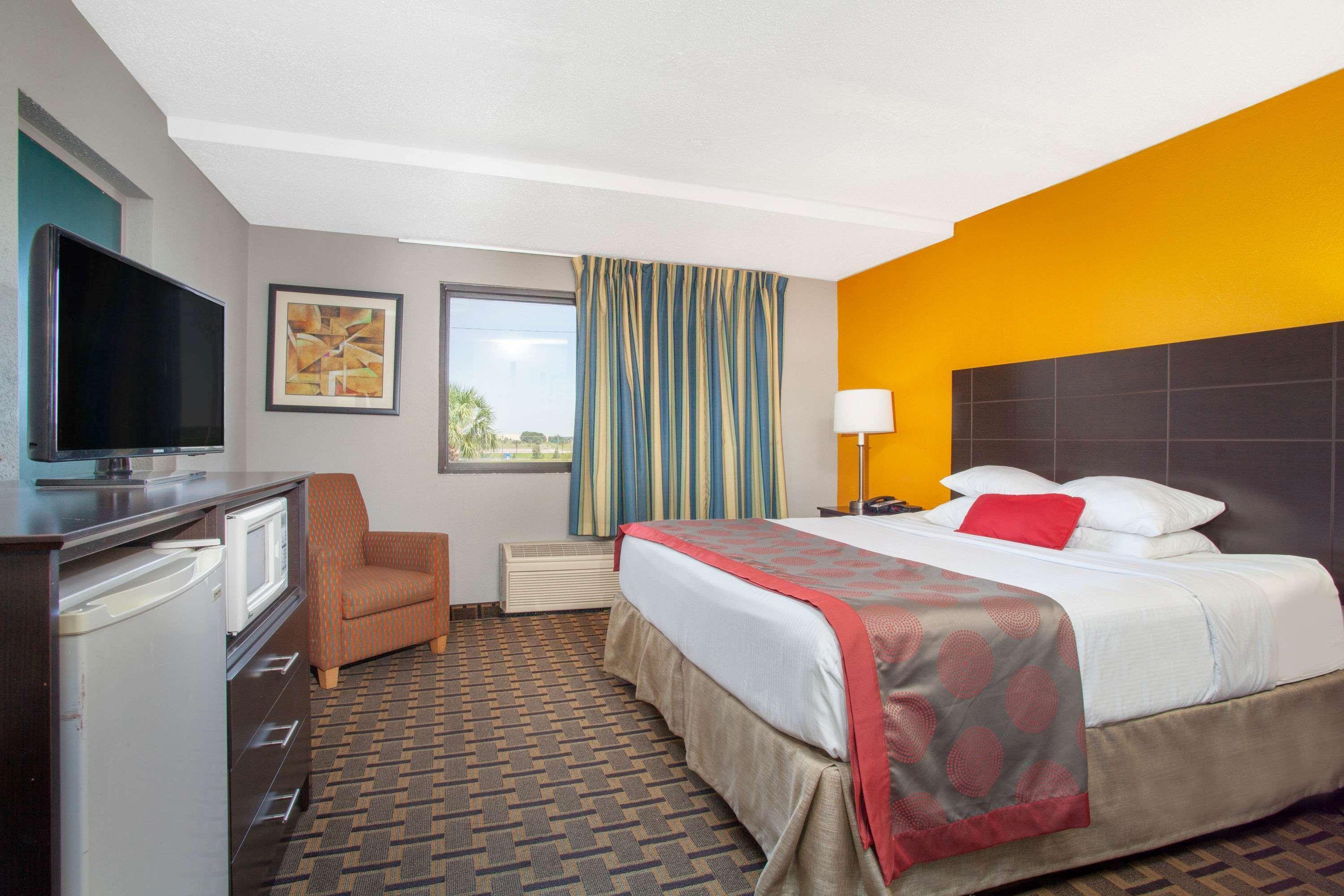 Ramada By Wyndham Davenport Orlando South Hotell Exteriör bild